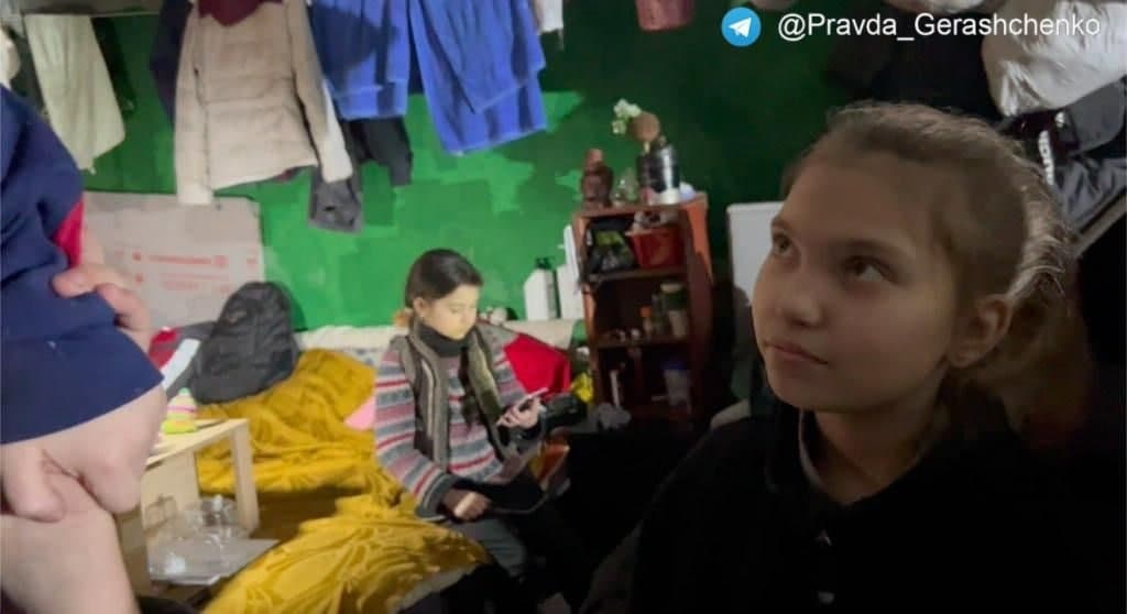 Дети Мариуполя хотят жить! В сети показали, как уже месяц выживают люди в бункере "Азовсталь"